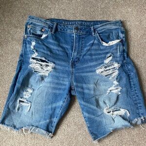 American Eagle Ripped Jorts Men